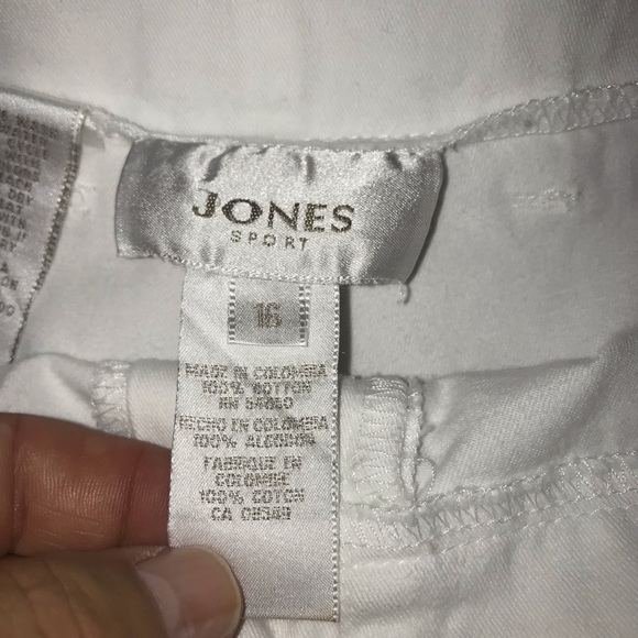 EUC Jones Sport Shorts Size 16. - Picture 5 of 5